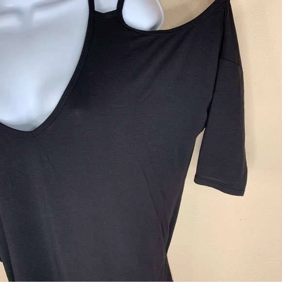 Express 111 Black V Neck Short Sleeve Oversized Top Cut Out Sleeve Stretch - Picture 4 of 8